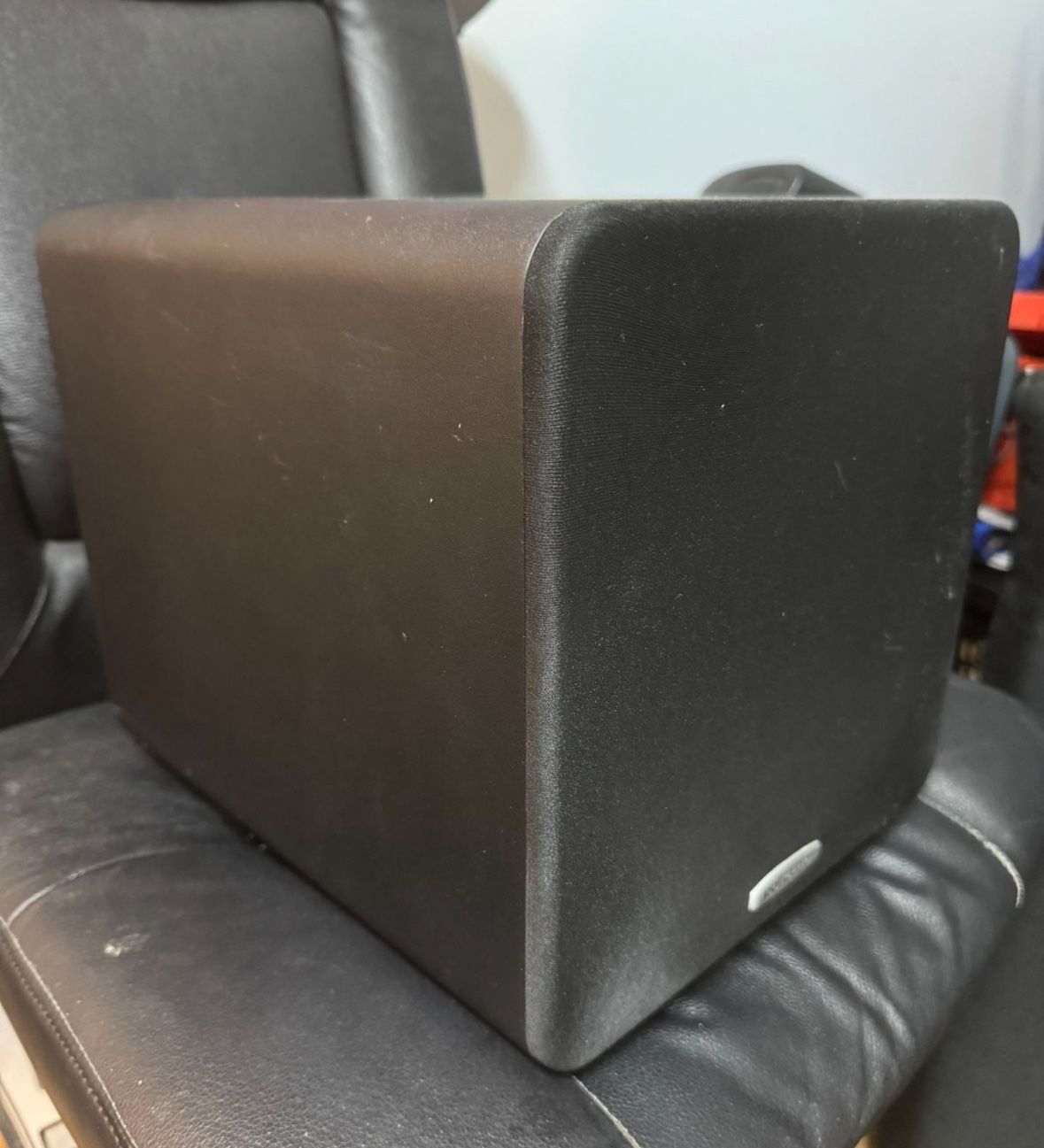 Polk Audio Subwoofer PSW111 110v