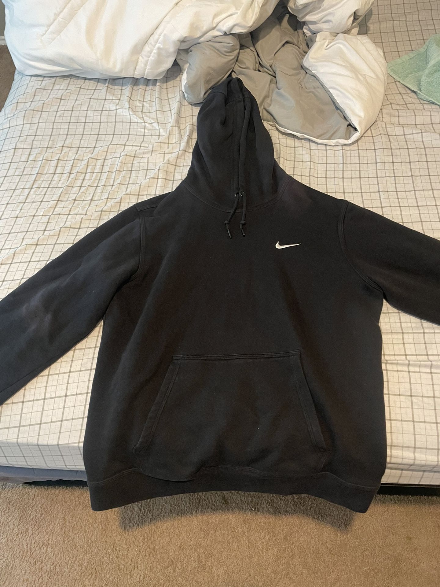 Size L Black Nike Hoodie