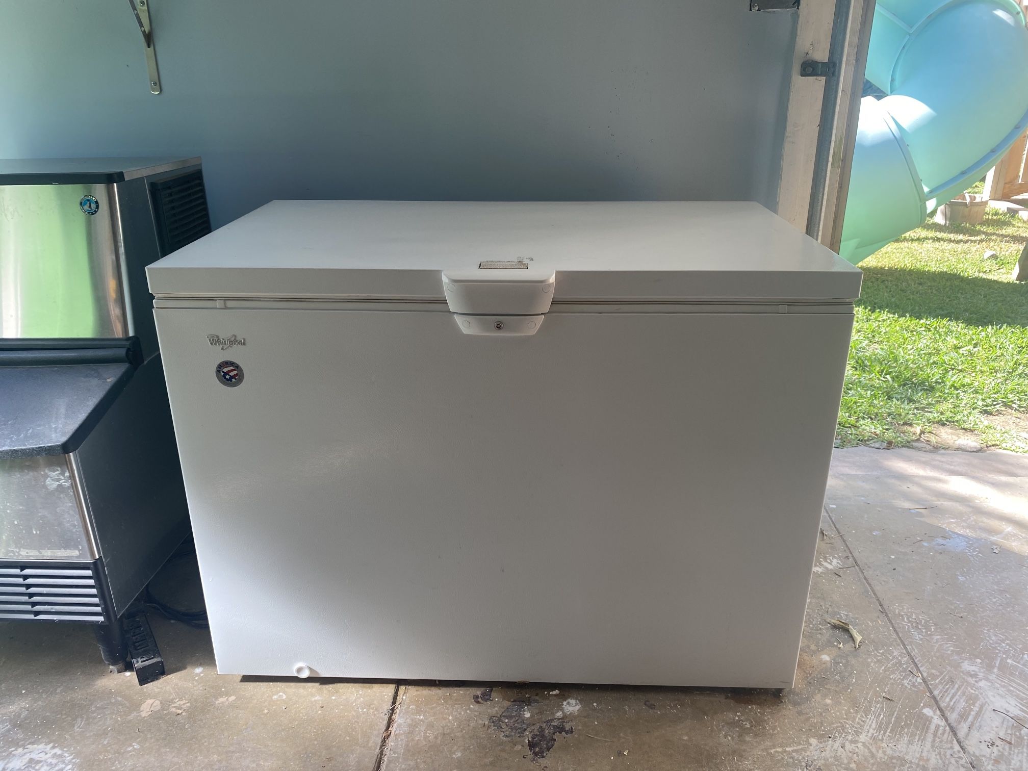 WHIRLPOOL TRUNK FREEZER 47” X 27”