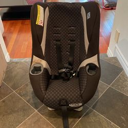 Graco Car seat 