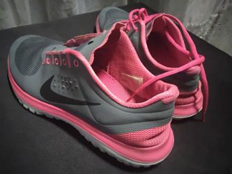 Nike Women's Running Sneakers Pink and Gray