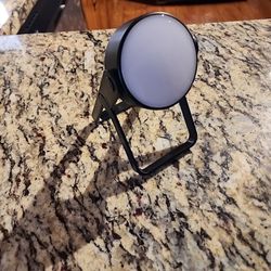 Kikkerland Foldable Spot Light
Kikkerland
3.8 out of 5 stars, average rating value. Read 8 Reviews. 