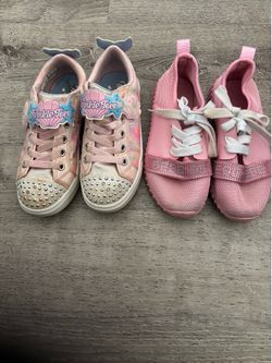 Beautiful twoo (2) pares kids sneakers