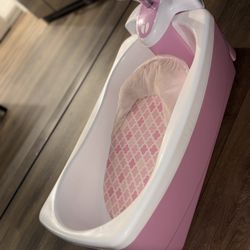 pink baby bathtub 