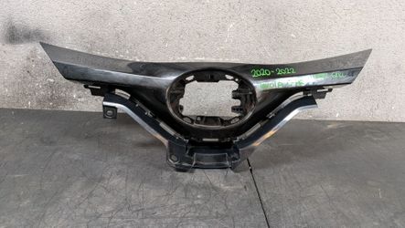 2020-2021-2022 TOYOTA C-HR UPPER GRILL OEM USED #11255