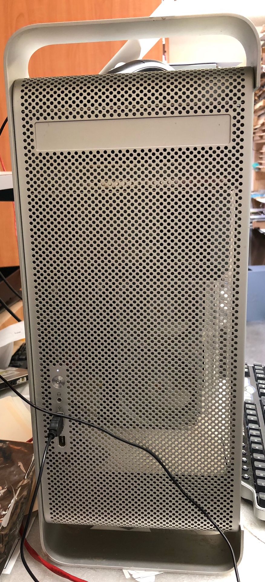 Mac G5 Tower OS X 5.9 Reload 750Gb HD 3Gb Memory Dual CPUs (2 CPUs) See Pics No Questions No Offers No Deals No Shipping No Support Cash & Carry