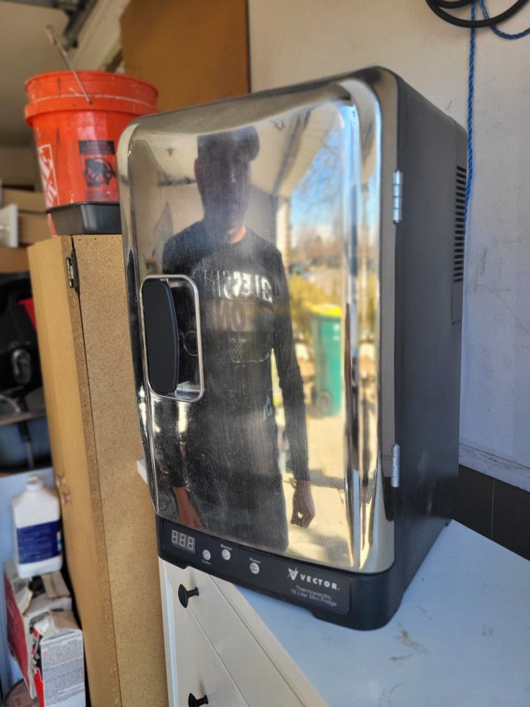 Mini Fridge