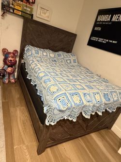 Wooden grey full size bed