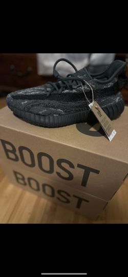 Yeezy Boost 350 V2