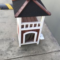 Small 2 Story Cat Vacation House