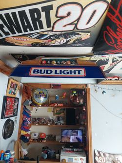 Pool table  / Bar Light / Bud Light 