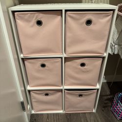 11”cube shelf with pink basket