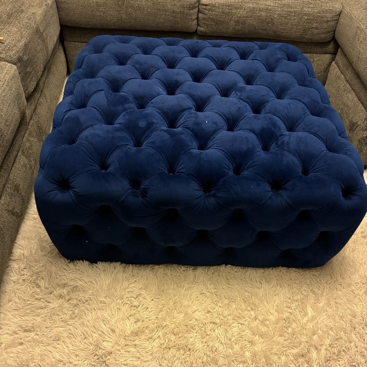 Tufted Ottoman- Blue 