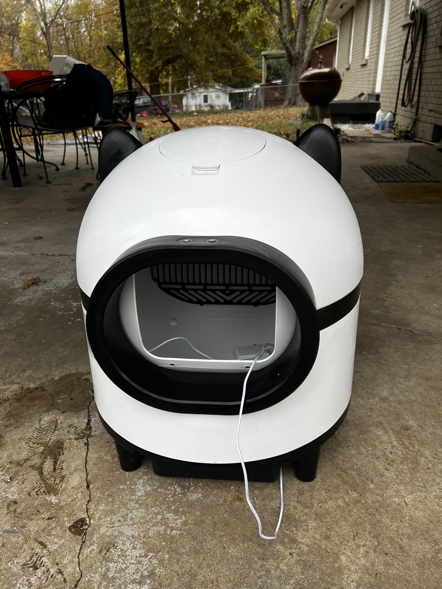 Automatic Cat Litter Box