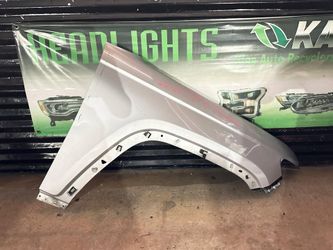 2022–2024 Jeep Cherokee Fender