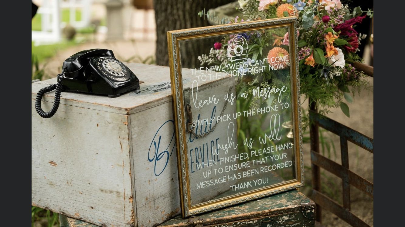 Wedding Voicemail Guestbook