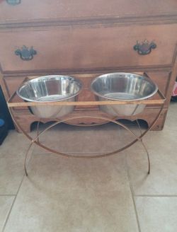 Dog Food & Water Stand