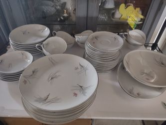53 Pc Vintage Meito China 