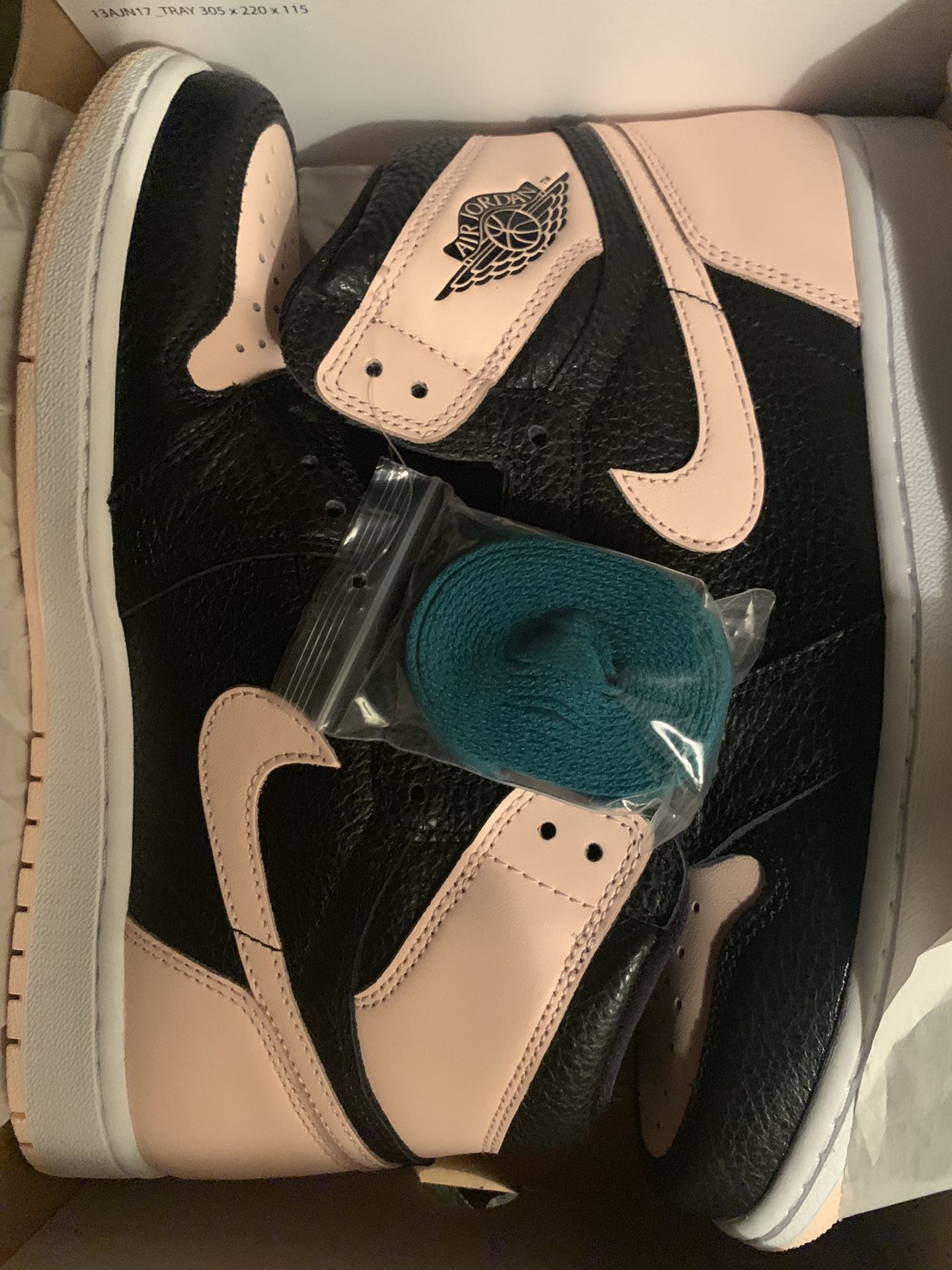 Jordan 1 crimson tint size 9.5