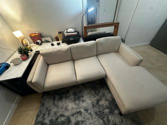 Beige comfortable couch 2 piece