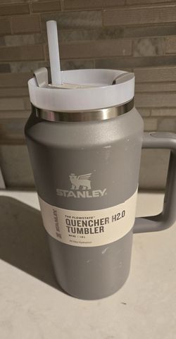 STANLEY Quencher H2.0 Tumbler with Handle & Straw 64 OZ