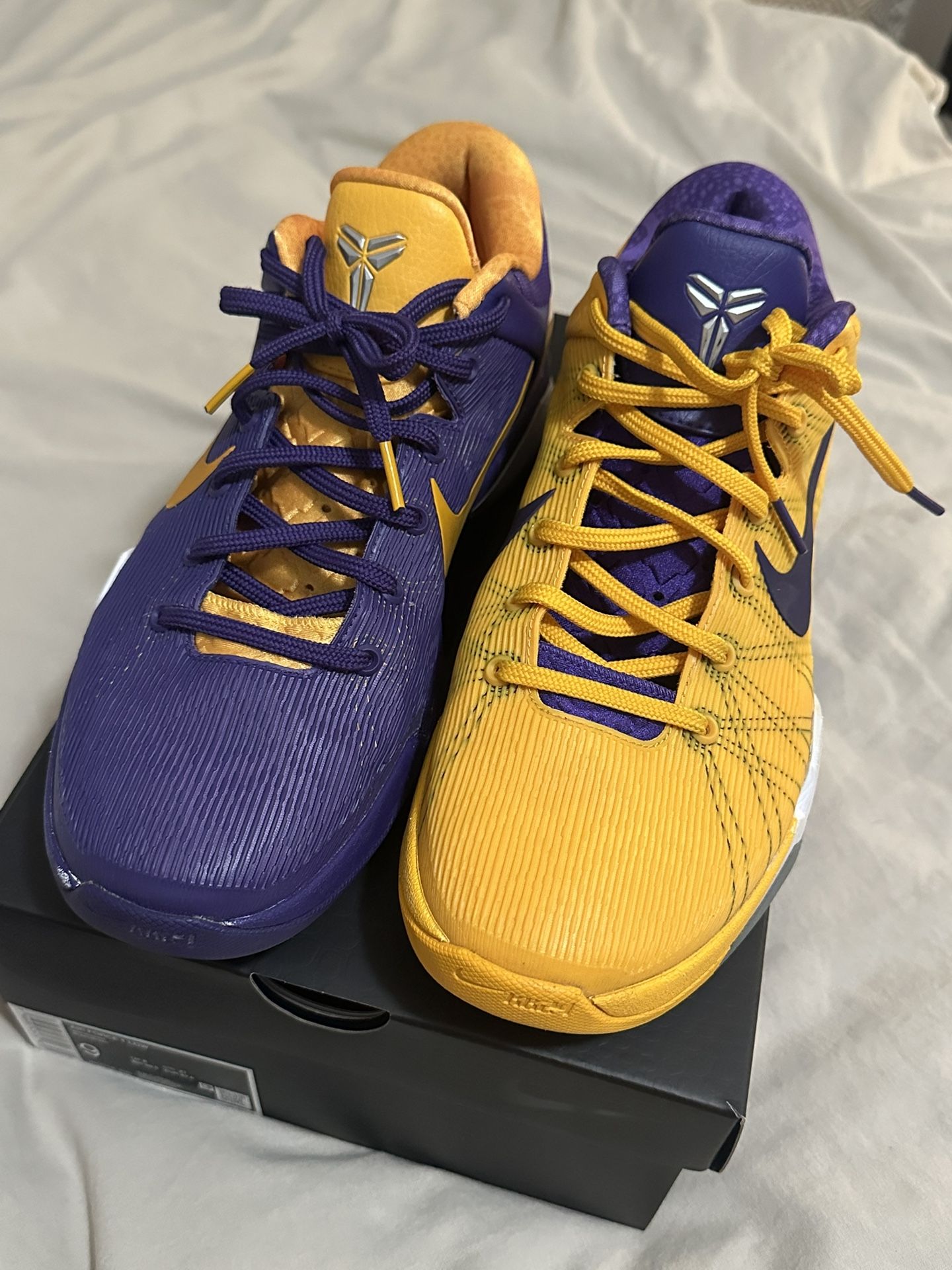 KOBE SIZE 10.5