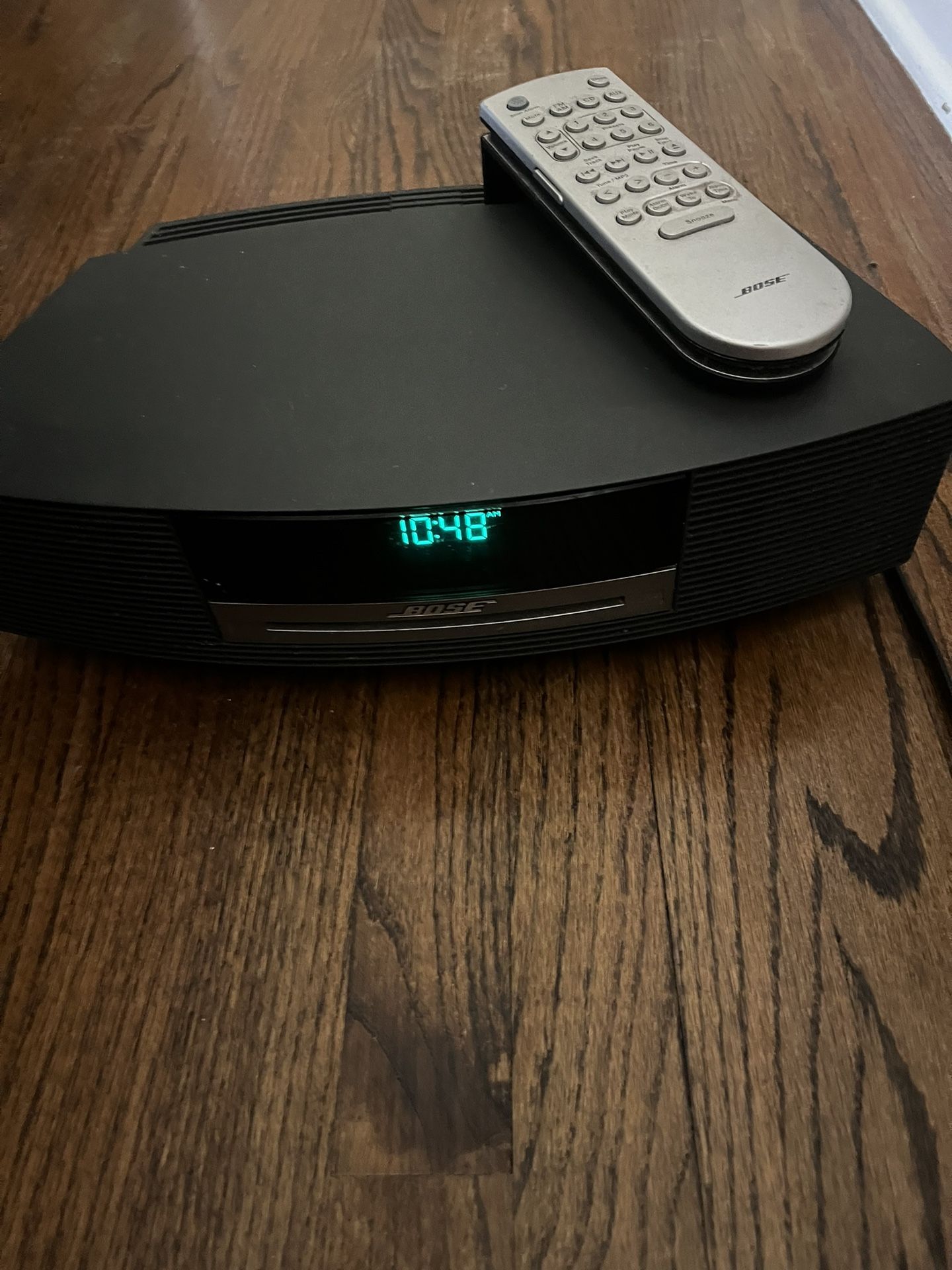 Bose Wave Radio/CD Model AWRCC1 Premium Sound, Timeless Design for Sale in Rancho Palos Verdes