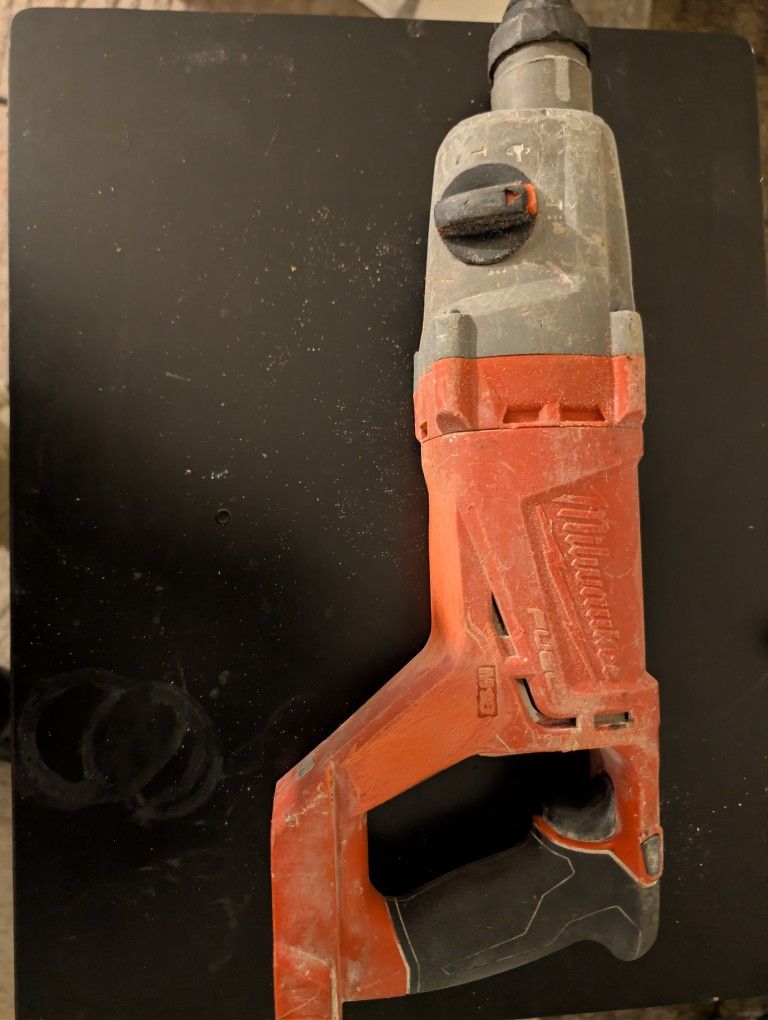 Milwaukee 1" Rotary Hammer (SDS PLUS) Cordless (TOOL ONLY)
