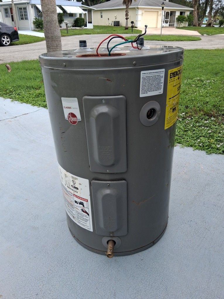 Rheem 27 Gallon Water Heater
