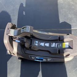 Nuna Pipa Rx Car Seat adapter 