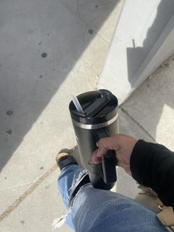 Stanley (It’s Broken On The Top,lil Scratches)