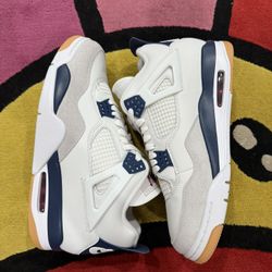 Jordan 4 Navy 