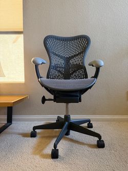Herman Miller Mirra Office/Gaming Chair Fully Loaded