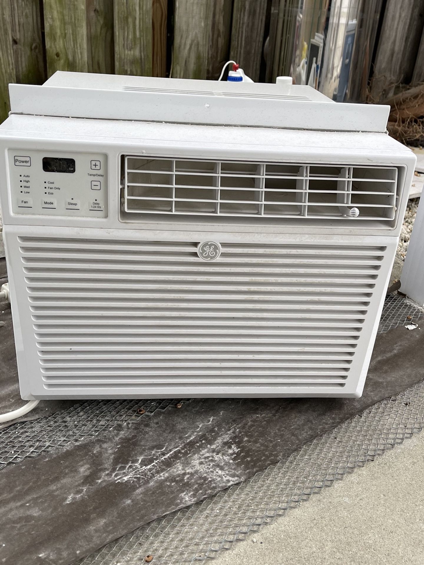 AC Window Unit