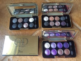 NIB eyeshadow palette 8 colors