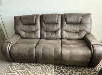 Laredo Springs Reclining Sofa & Chair Set
