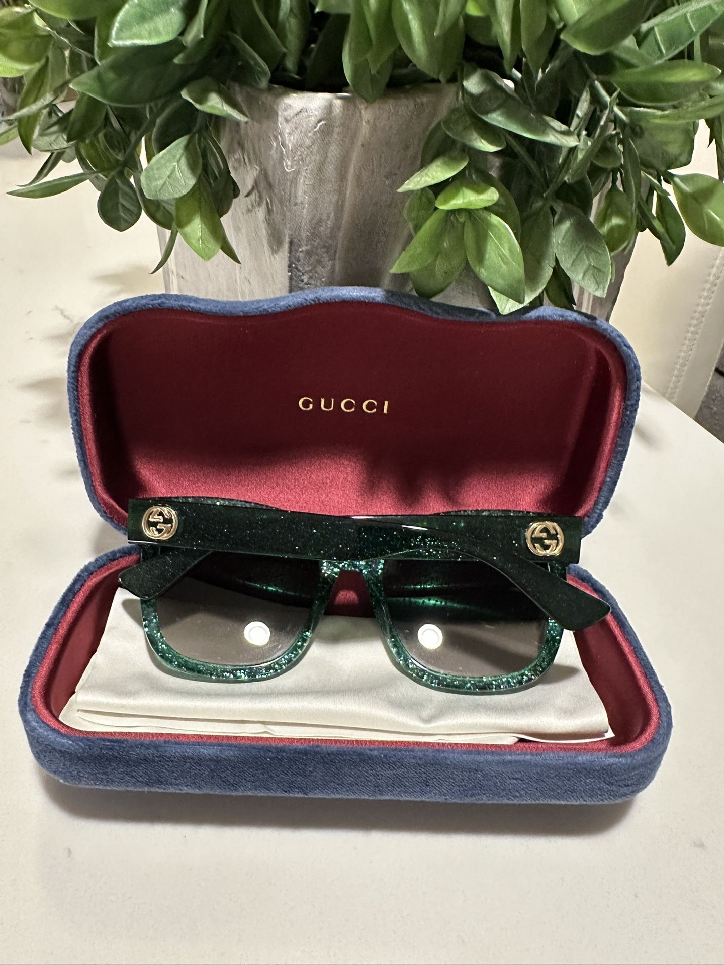 Gucci sunglasses