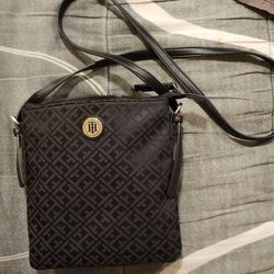 Tommy Hilfiger Cross-Body Purse- New Condition