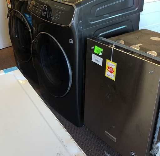 Washer And Dryer Liquidation UI8