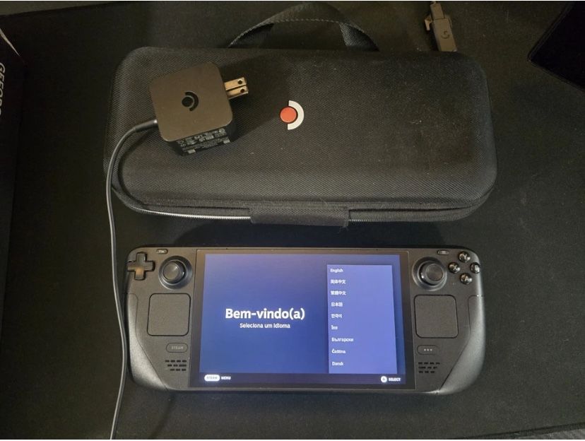 Steam Deck OLED 1TB – Excellent Condition | Charger + Case | Anti-Glare Glass