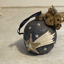 Boyd’s Bear Figurine/ Ornament