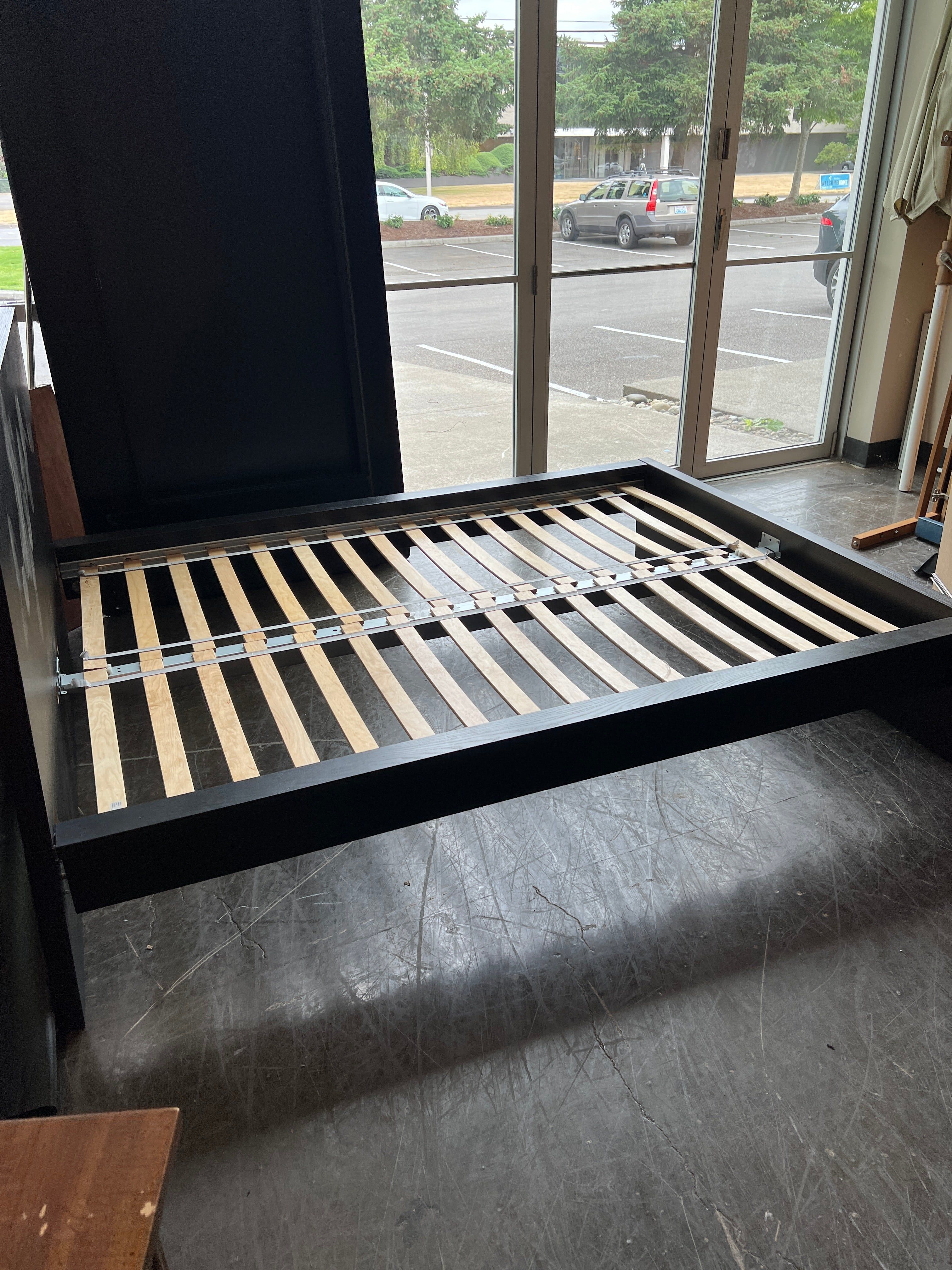 Modern Low Profile Queen Platform Bed Frame (No Mattress)