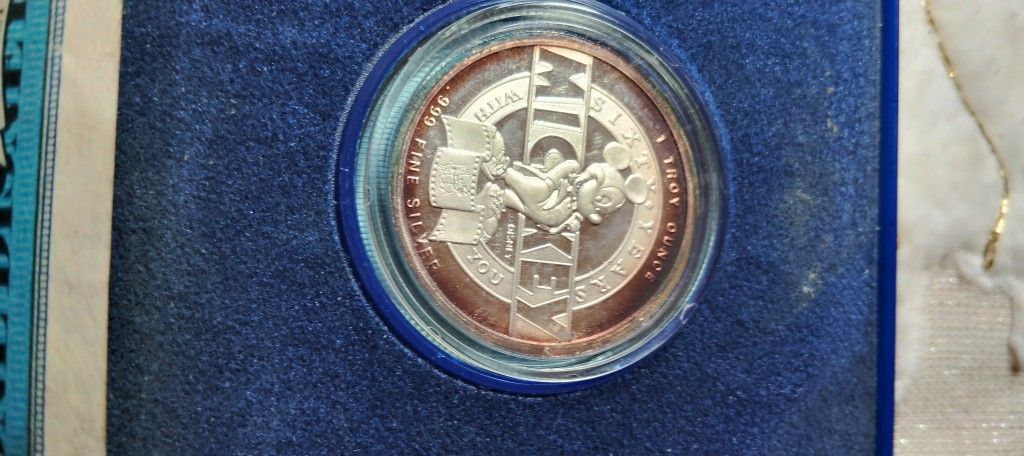 Moneda De $1 De Mickey Mouse Y El Billete De $1 De Mickey Mouse