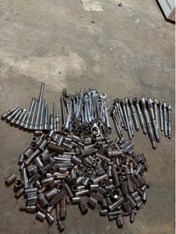 Craftsman Tool Lot – Sockets, Ratchets, Wrenches –