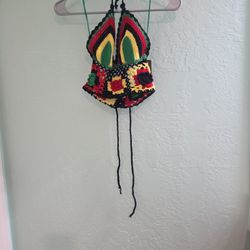 L&B Rasta Crochet Top