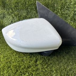 2013-2019  Nissan Sentra Right Passenger Side Mirror White 