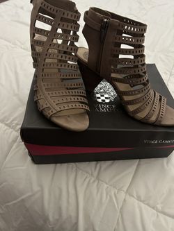 VINCE CAMUTO Size 8 M