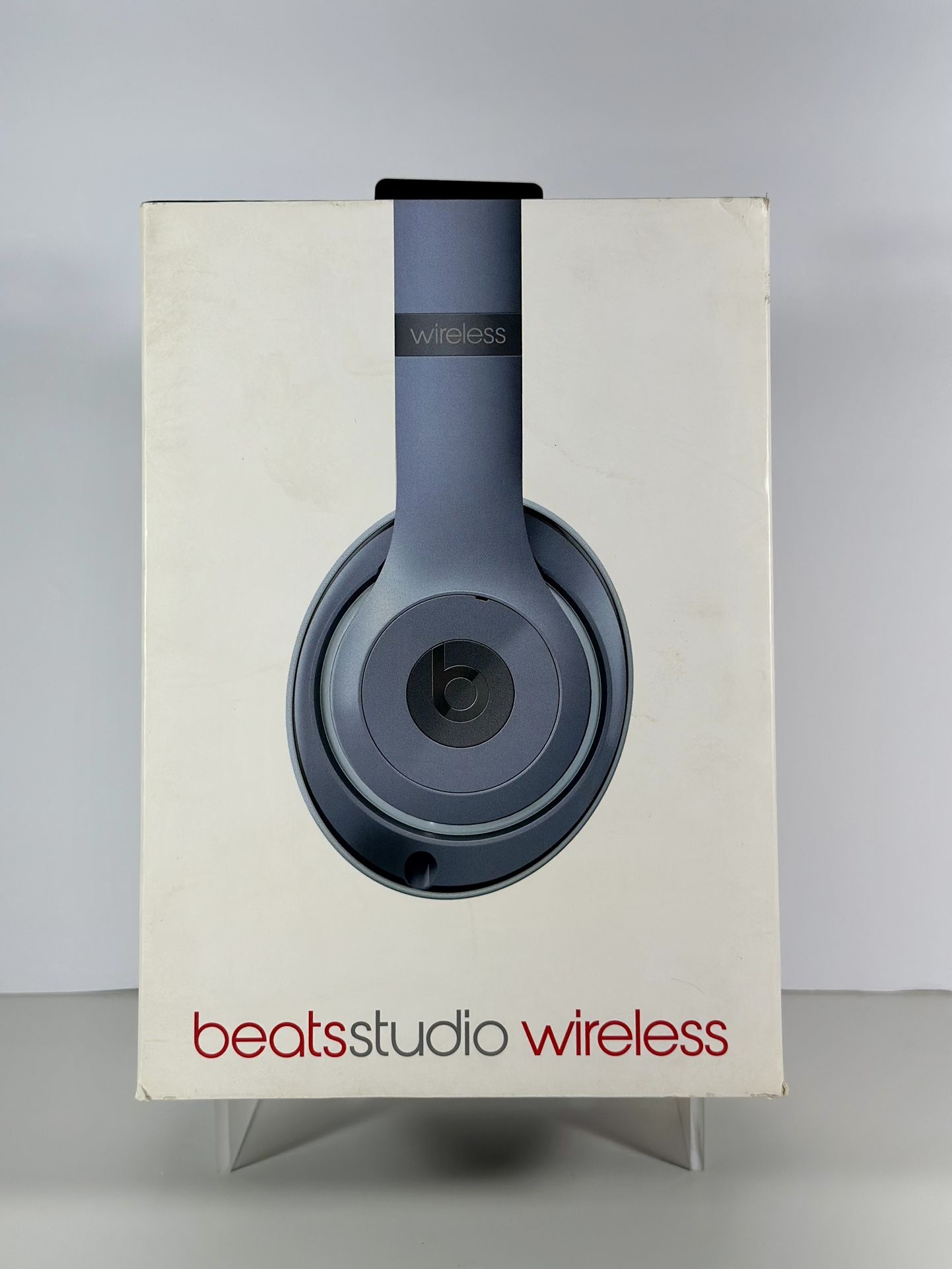 Beats by Dr. Dre Studio 2 Wireless Ear Headphones BO501 T w/ Box