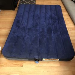 INTEX velvet Air Mattress/inflatable mattress size 51”x73”