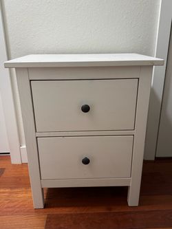 IKEA HEMNES 2-drawer nightstand, white stain, 21 1/4x26 "